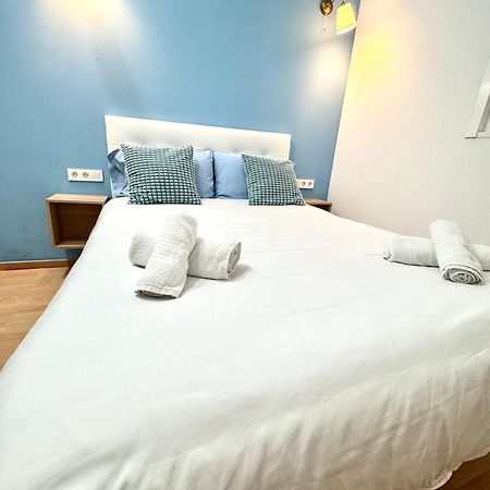 Pamis Apartament Sants, Барселона Екстериор снимка