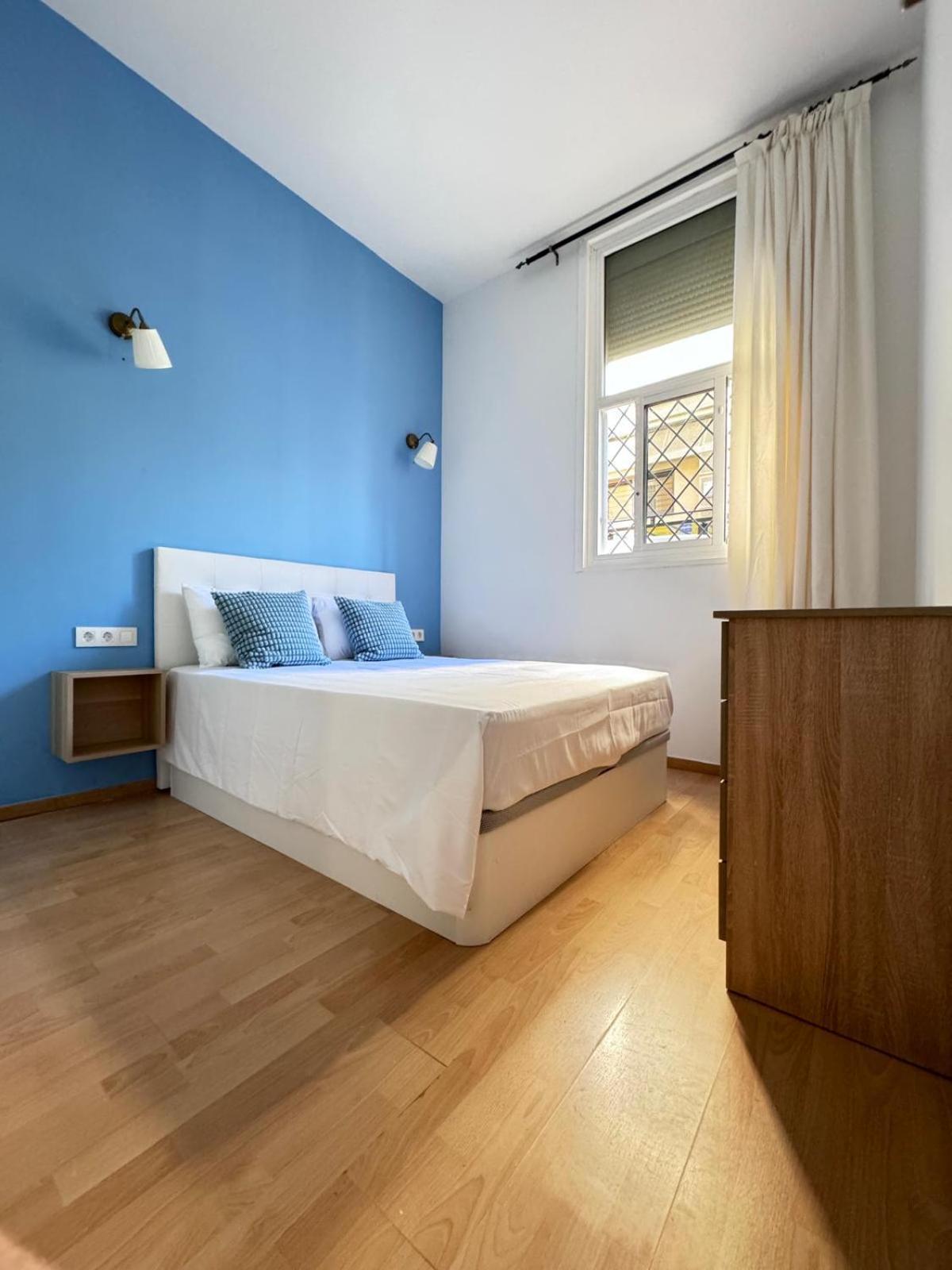 Pamis Apartament Sants, Барселона Екстериор снимка